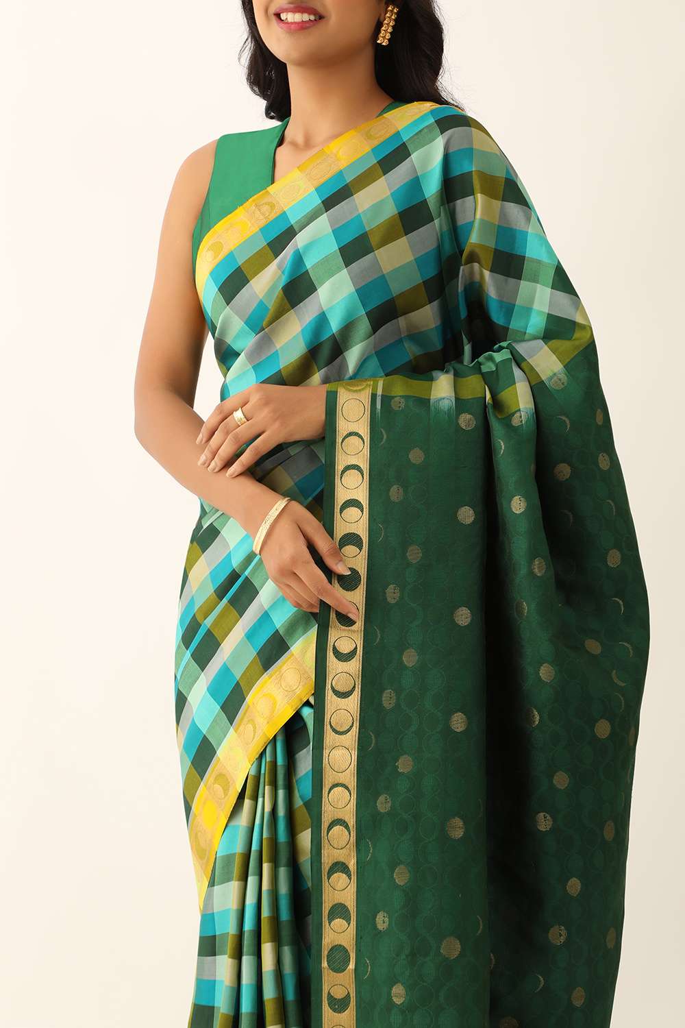 Green Pure Silk Woven South Saree image number null