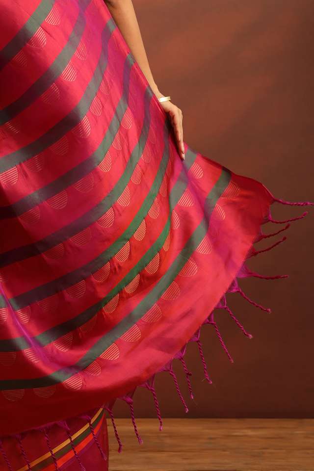 Dark Pink Woven Pure Soft Silk Saree thumbnail image number null