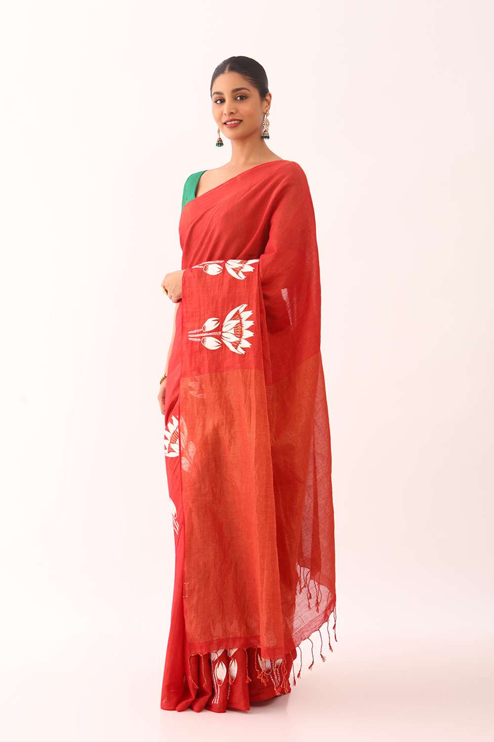 Red Applique Pure Cotton Bengali Saree image number null