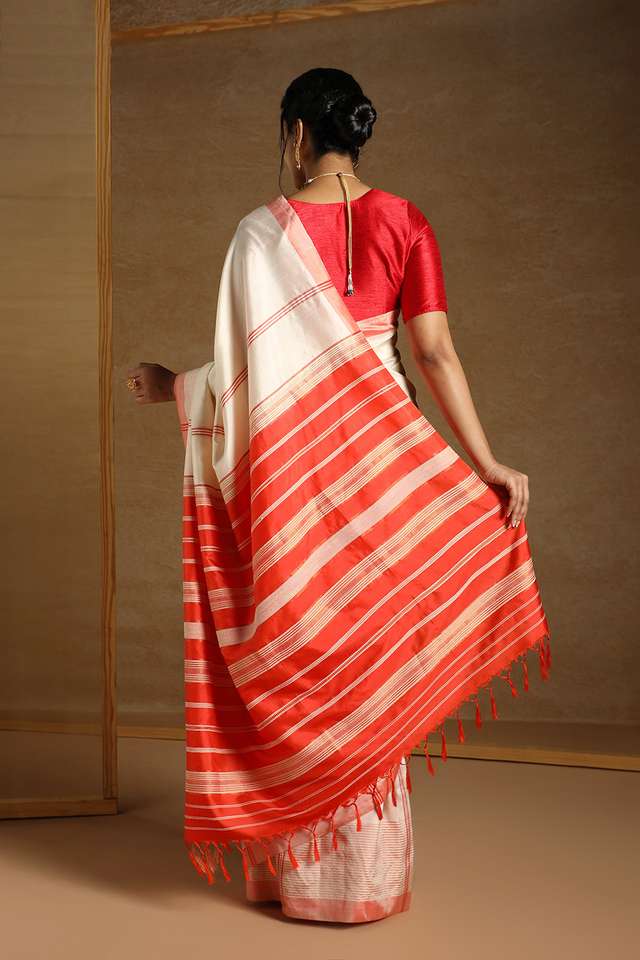 Off White Pure Silk Woven Bengali Saree thumbnail image number null