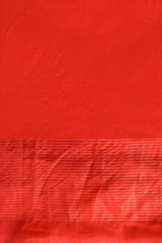 Off White Pure Silk Woven Bengali Saree thumbnail image number null