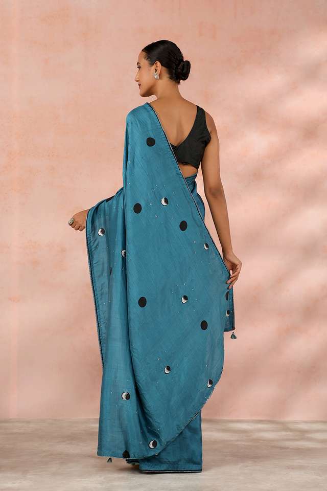 Blue Contemporary Pure Silk Block Print Saree thumbnail image number null