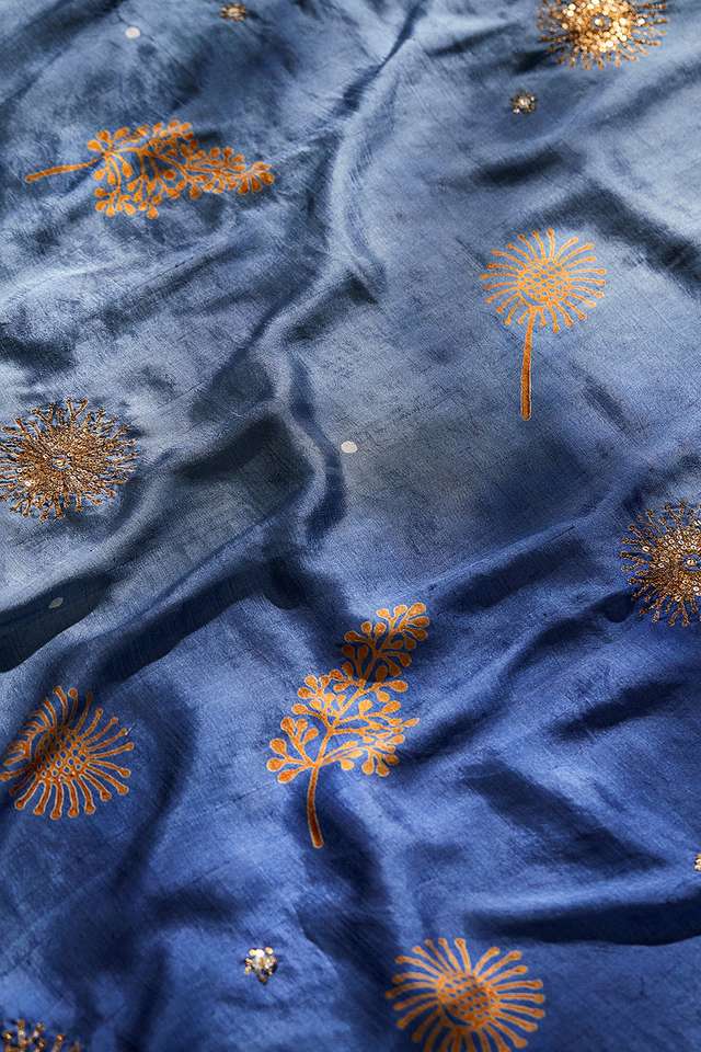 Blue Contemporary Pure Silk Hand Painted Saree thumbnail image number null