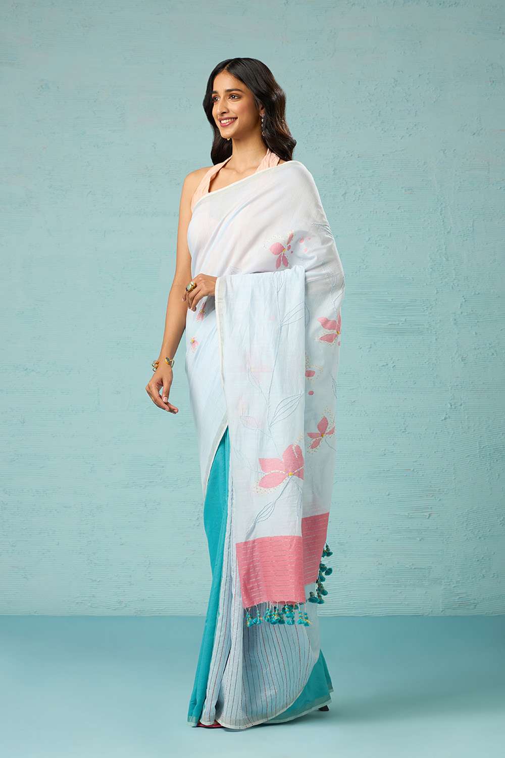 Blue Bengal Pure Silk Cotton Jamdani Saree image number null