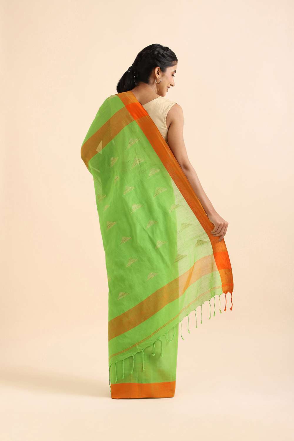 Green Pure Cotton Jamdani Saree image number null