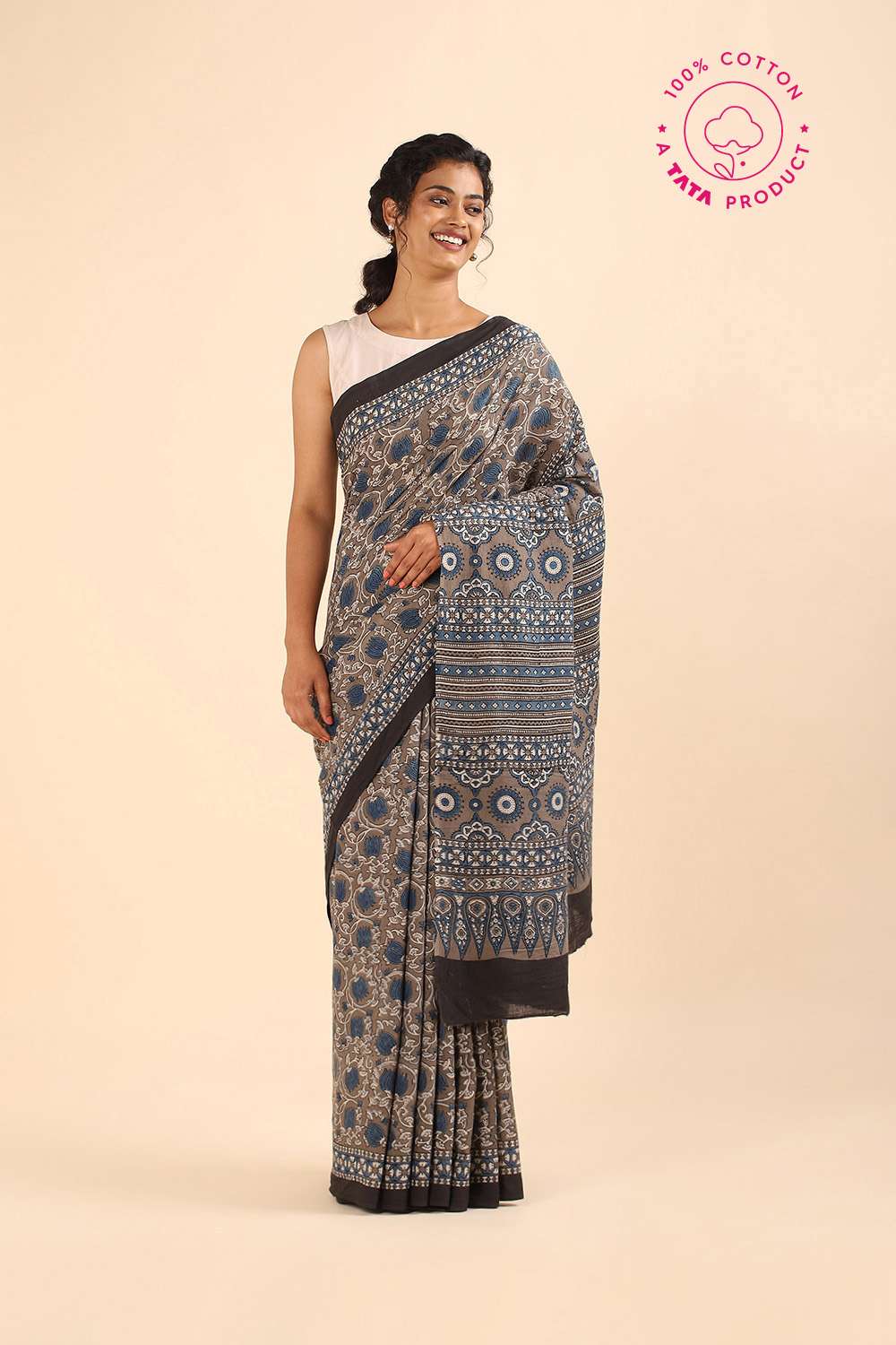Grey Pure Cotton Ajrakh Printed Saree image number null