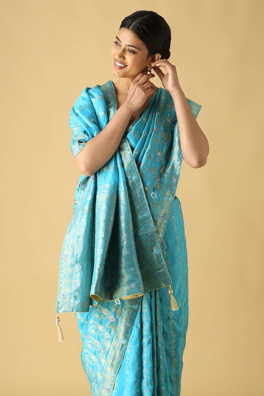 Blue Luxe Woven Saree image number null