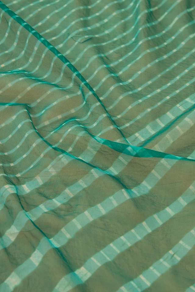 Green Pure Silk Georgette Tie And Dye-Lehariya Saree thumbnail image number null