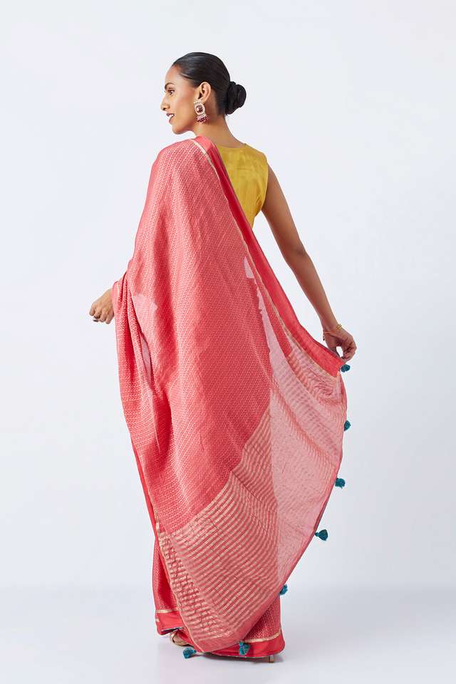 Red Pure Crepe Woven Saree thumbnail image number null