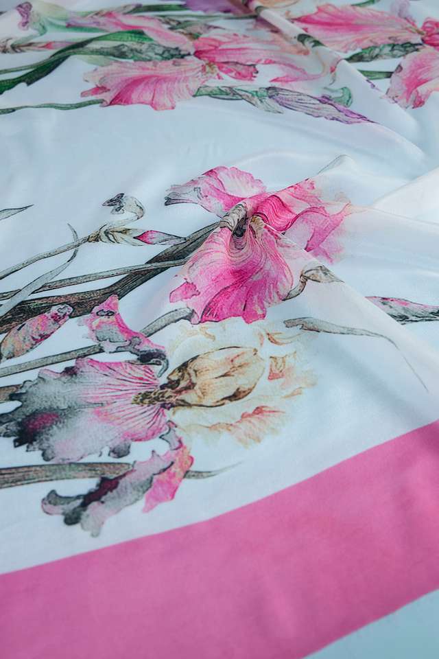 White Printed Viscose Crepe Saree thumbnail image number null
