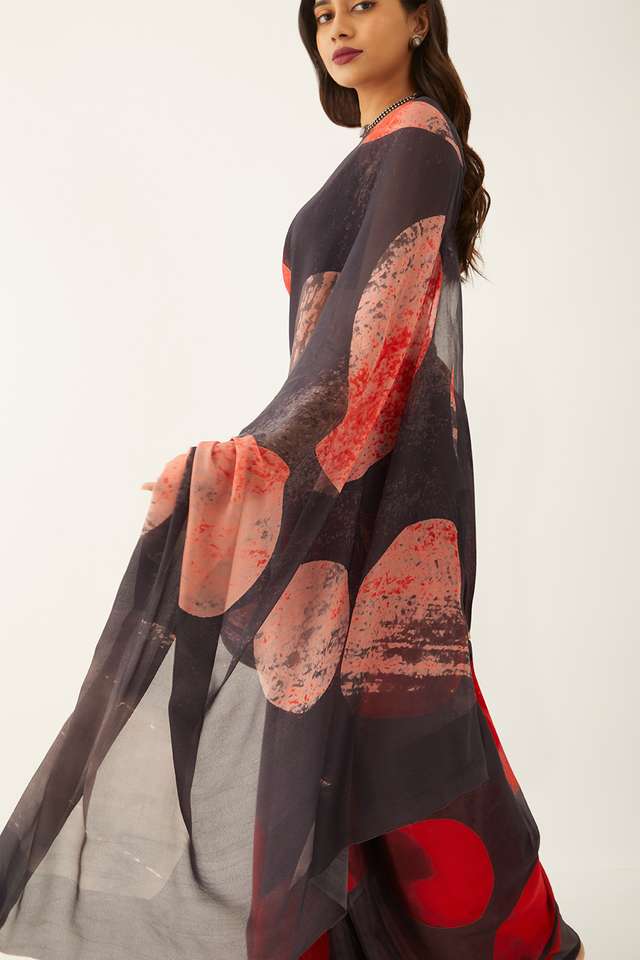 Red Viscose Crepe Printed Saree thumbnail image number null