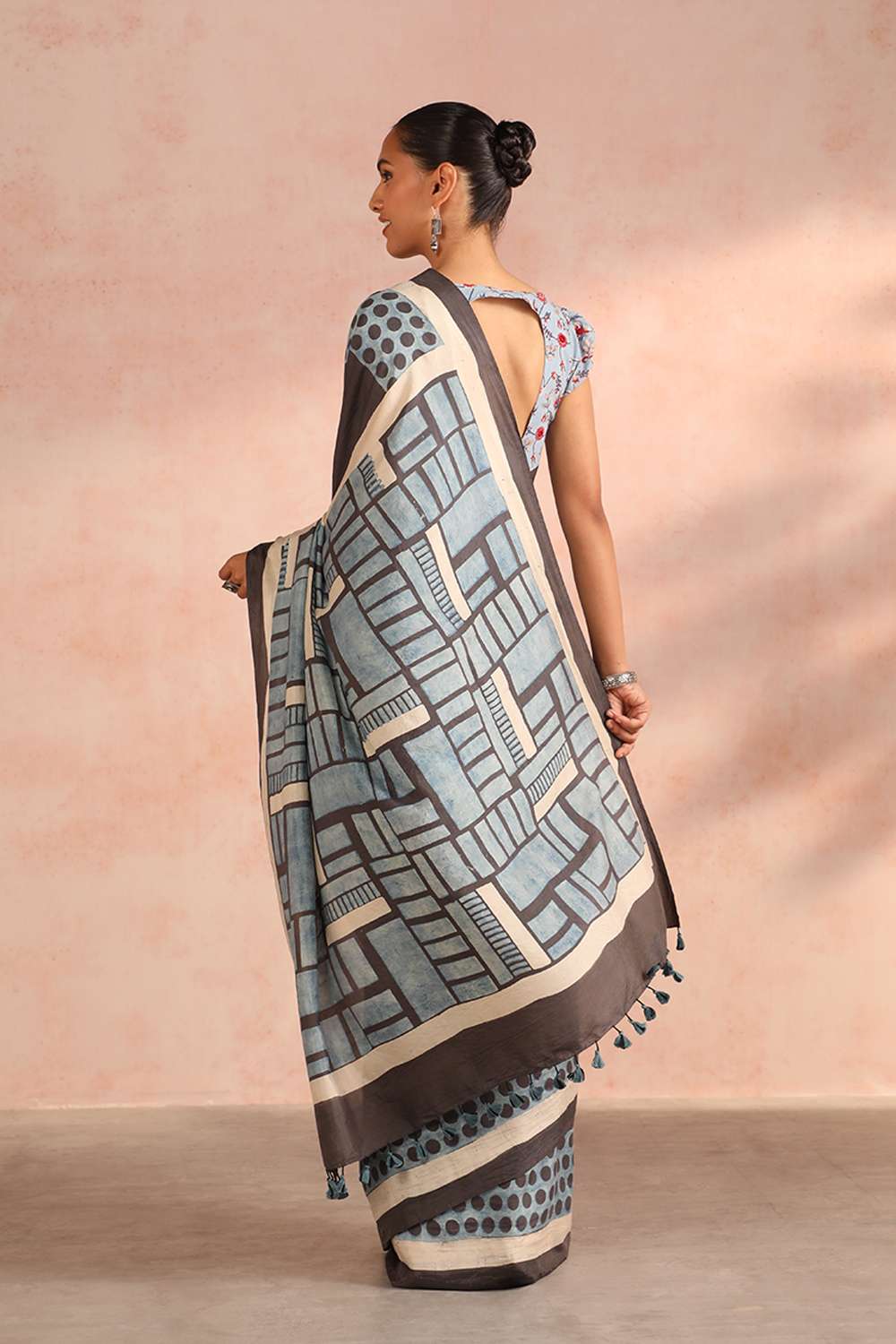 Grey Gujarat Pure Silk Ajrakh Block Print Saree image number null
