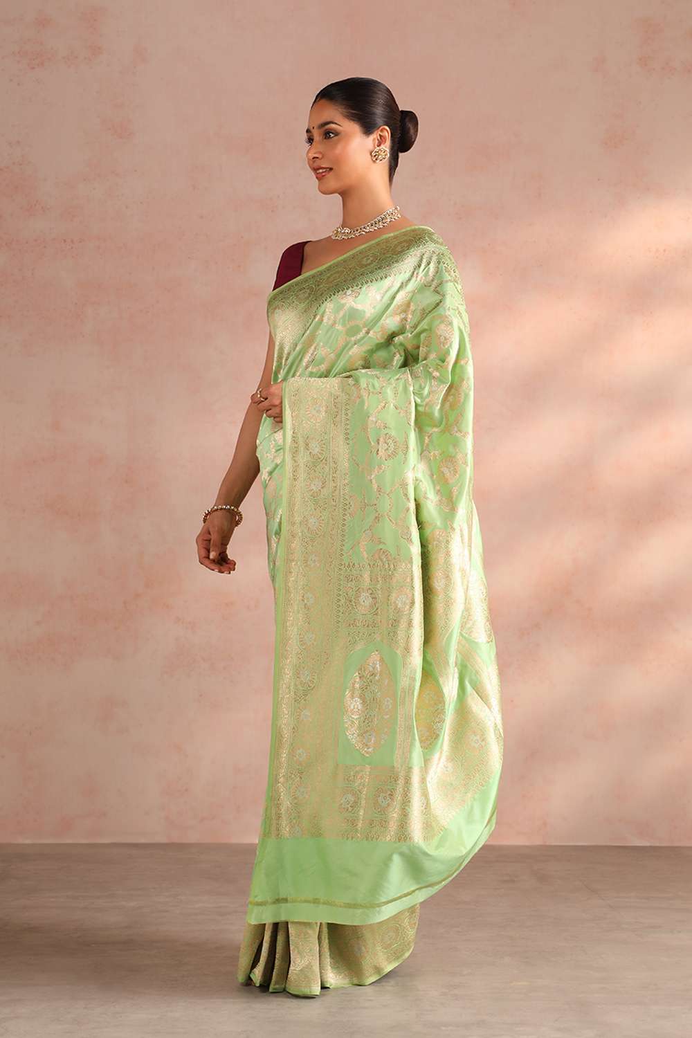 Green Pure Silk Woven Banarasi Saree image number null