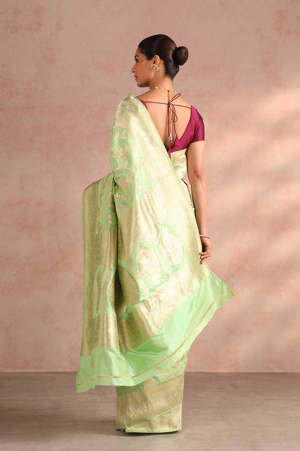 Green Pure Silk Woven Banarasi Saree image number null