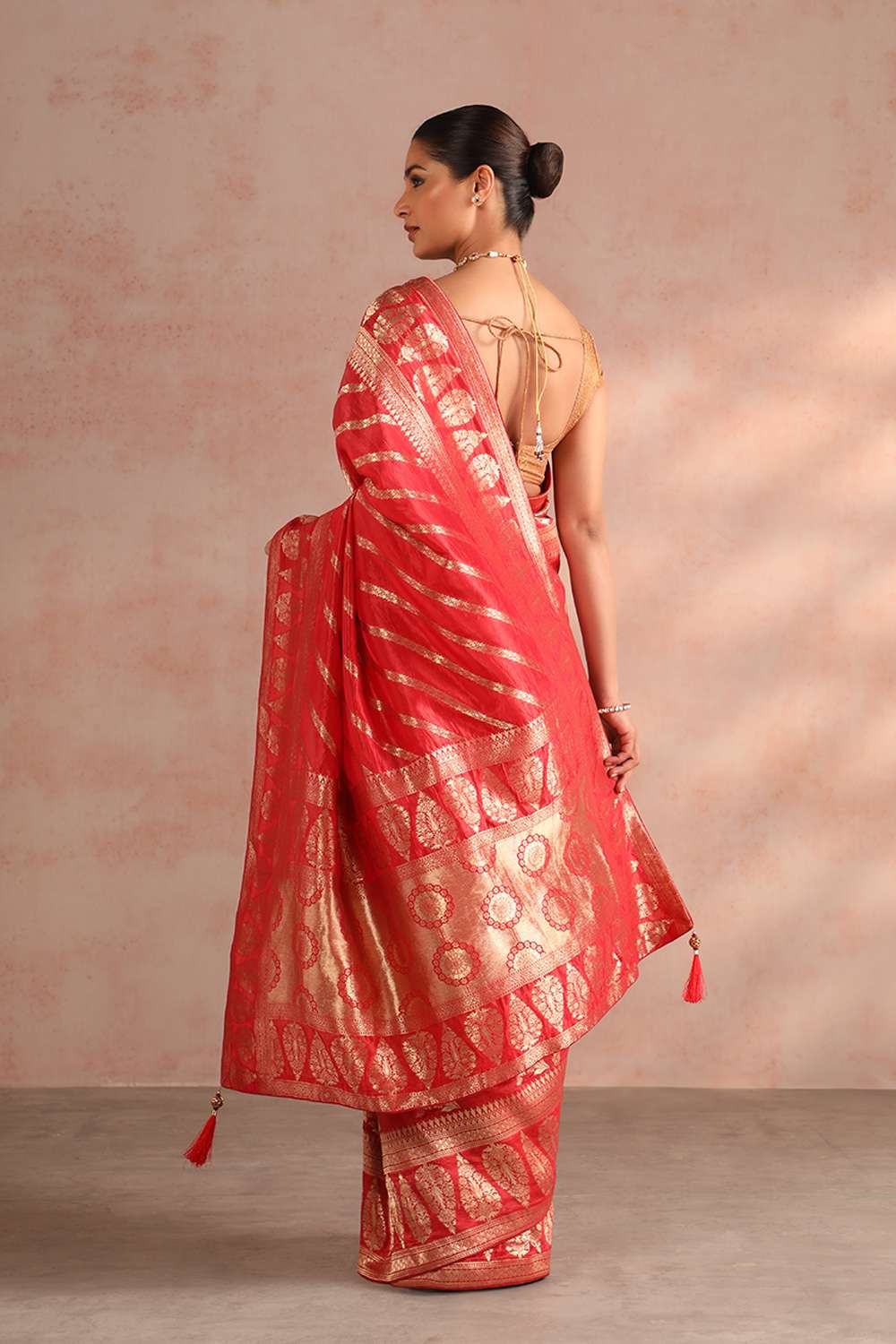 Red Viscose Luxe Woven Banaras Inspired Design Saree image number null