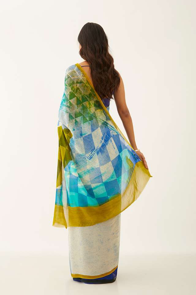 Multicoloured Viscose Georgette Digital Print Saree thumbnail image number null