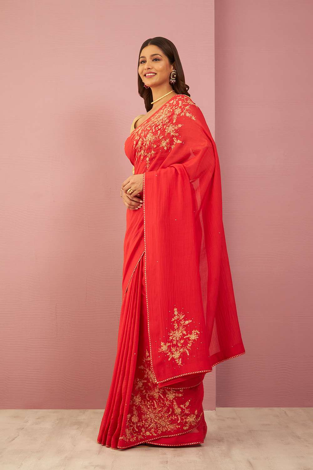 Red Contemporary Pure Silk Cotton Embroidered Saree image number null