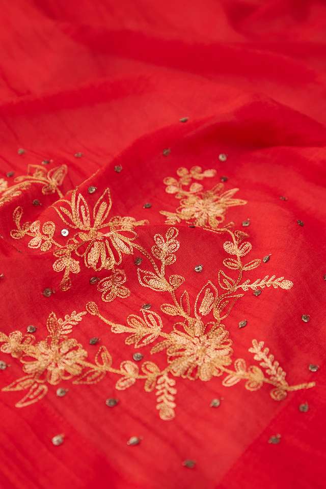 Red Contemporary Pure Silk Cotton Embroidered Saree thumbnail image number null