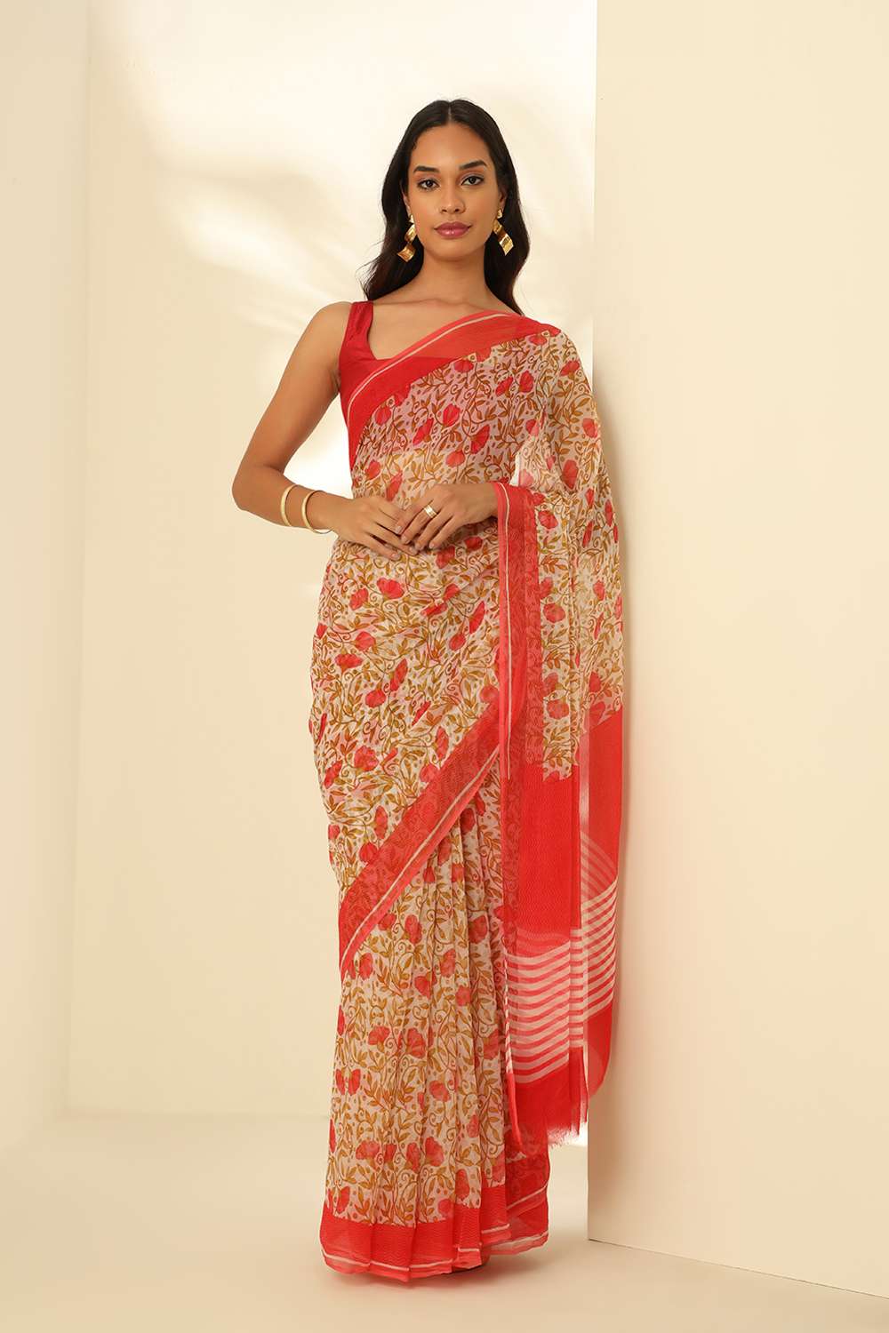 Off White Viscose Chiffon Printed Saree image number null