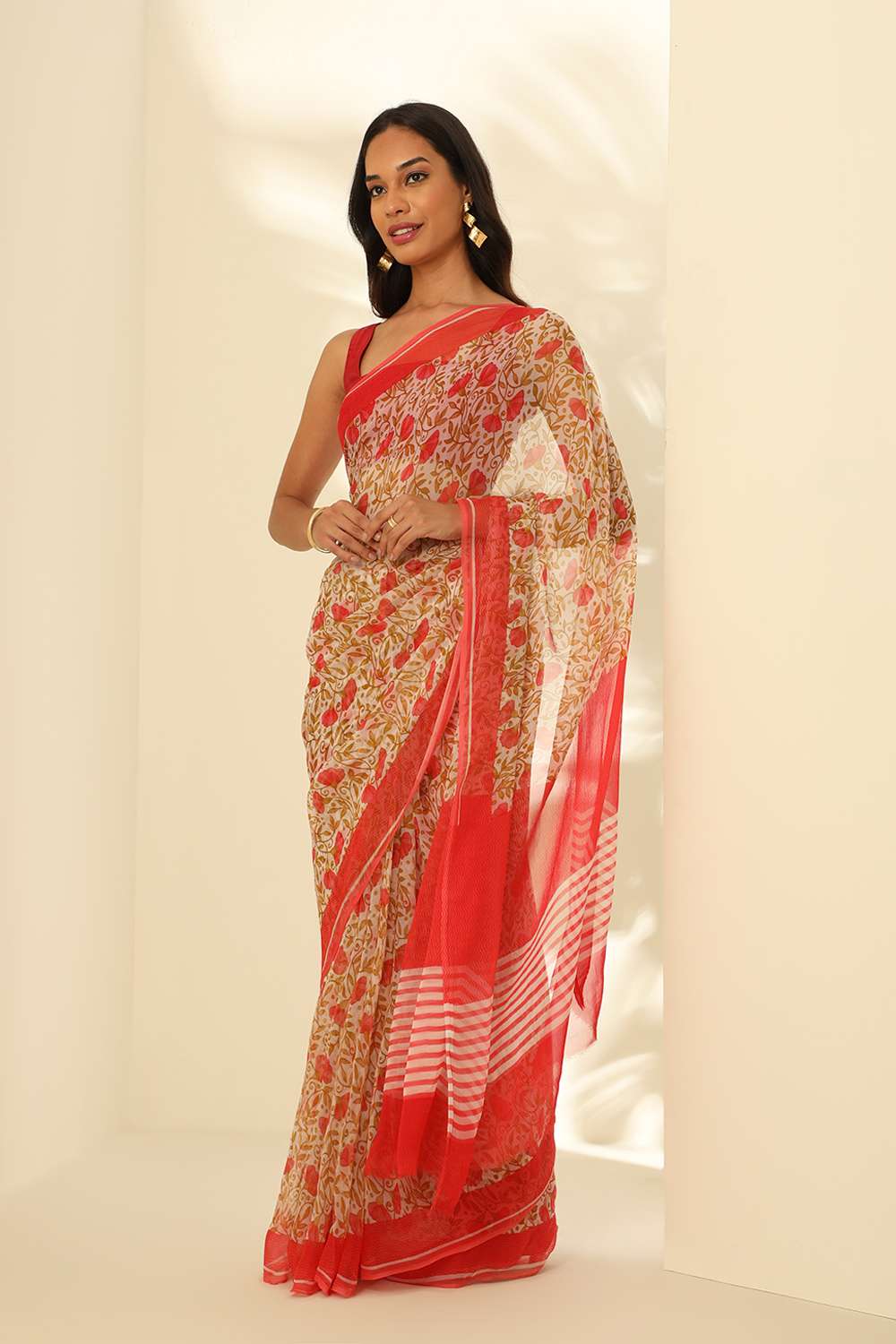Off White Viscose Chiffon Printed Saree image number null