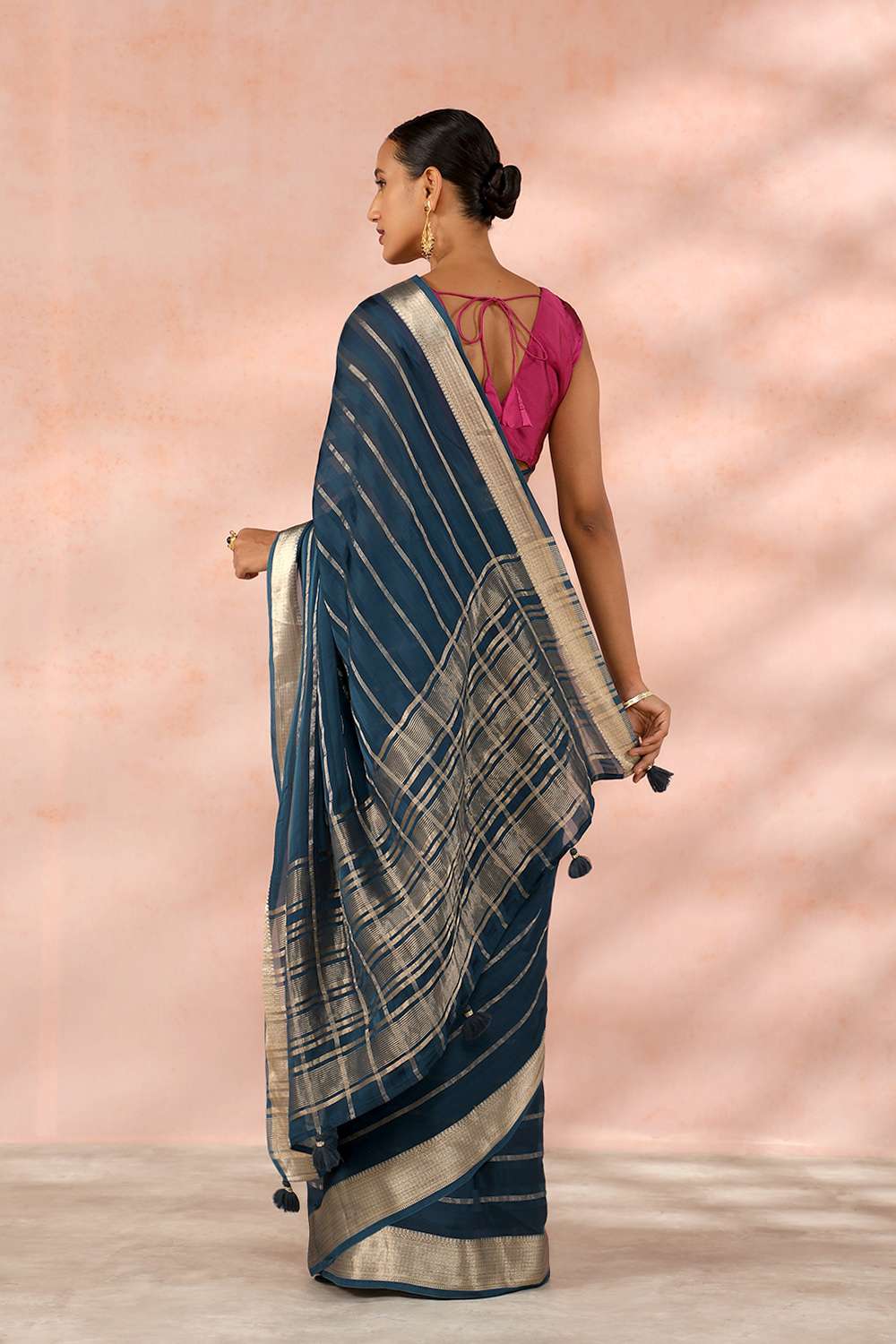 Blue Contemporary Viscose Woven Saree image number null