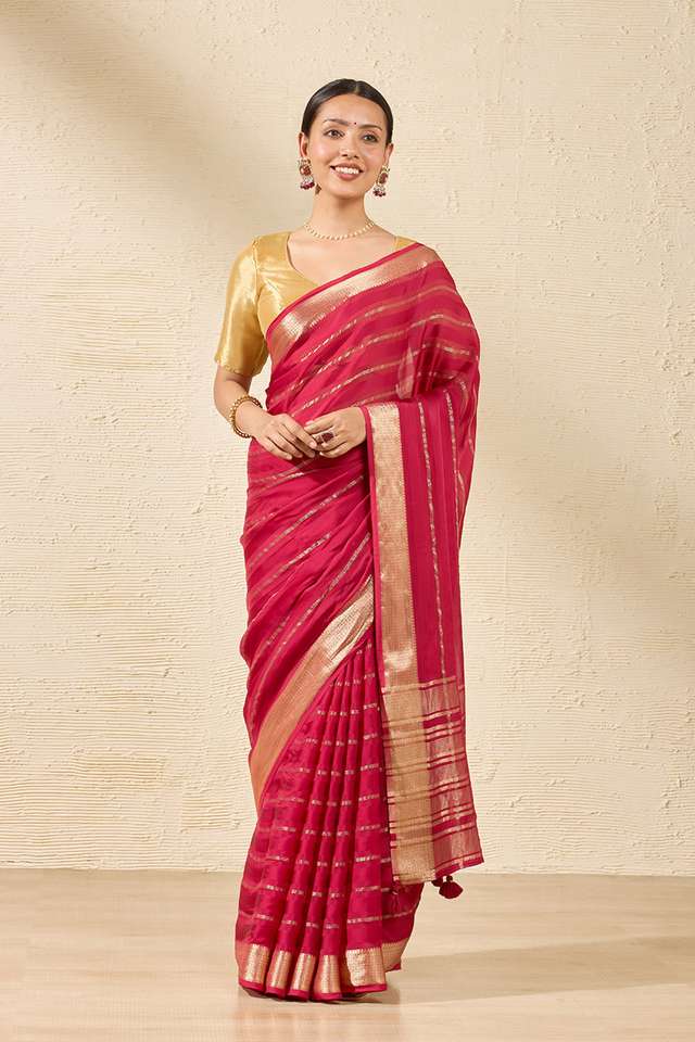Red Contemporary Viscose Woven Saree thumbnail image number null