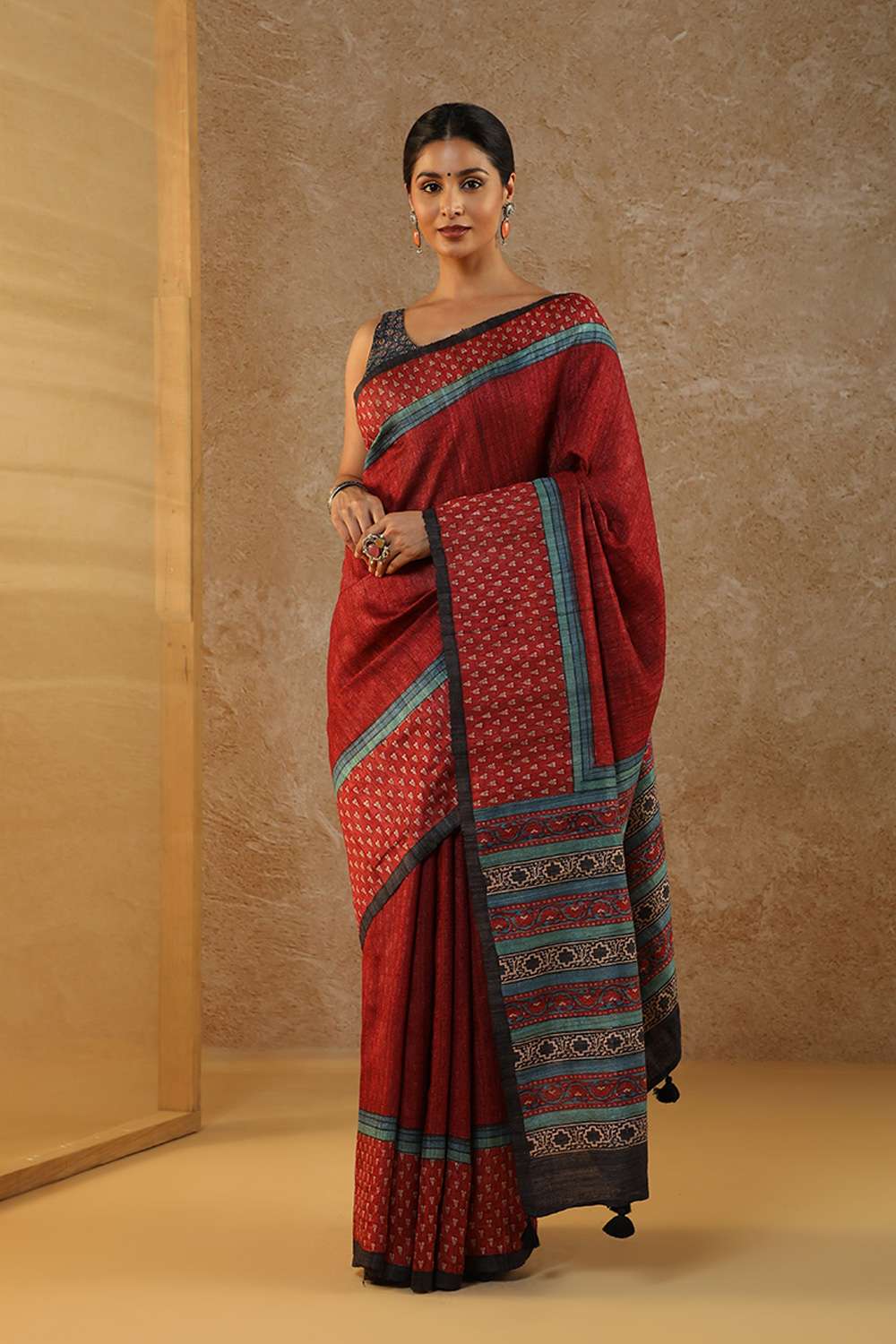 Red Printed Pure Tussar Silk Saree image number null
