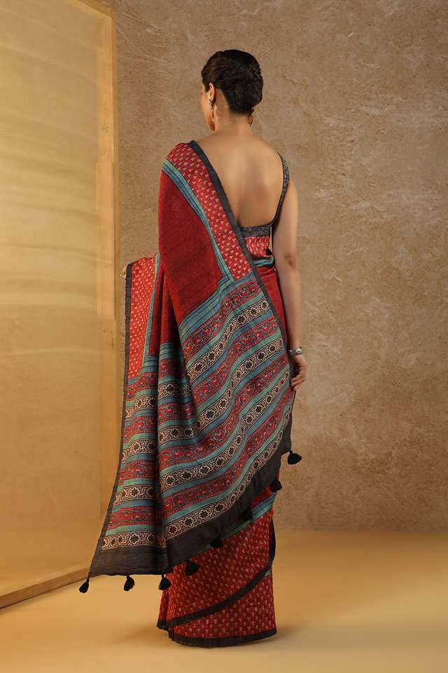Red Printed Pure Tussar Silk Saree thumbnail image number null