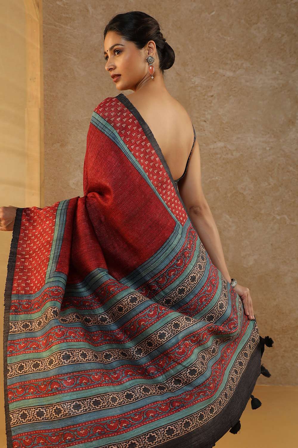 Red Printed Pure Tussar Silk Saree image number null