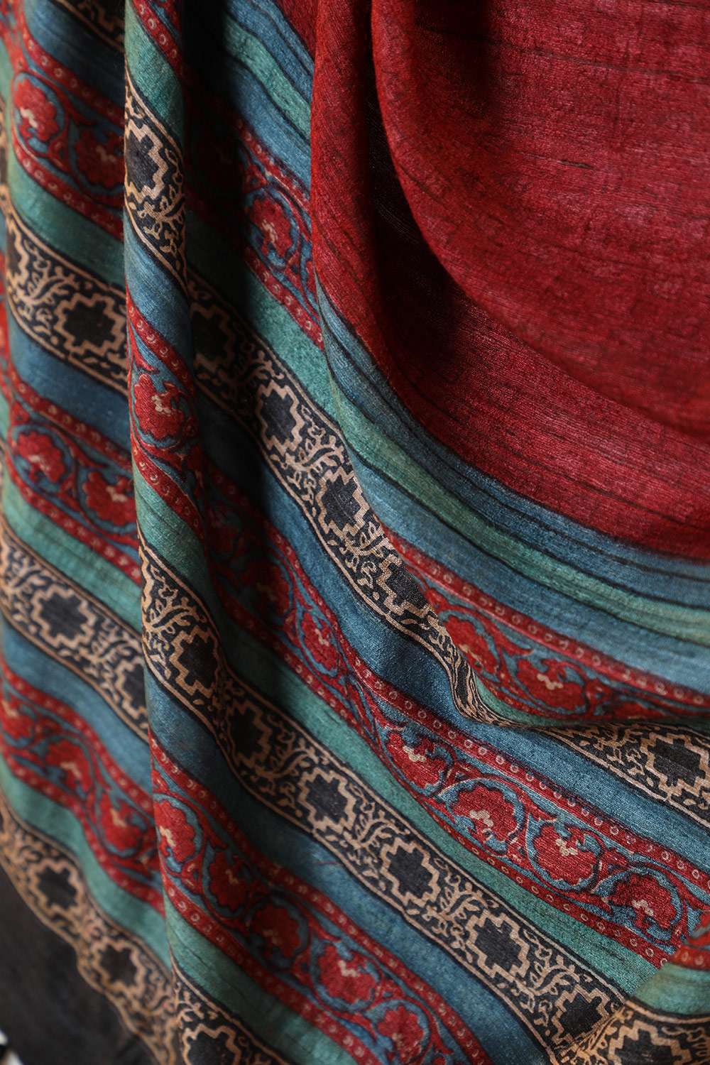 Red Printed Pure Tussar Silk Saree image number null