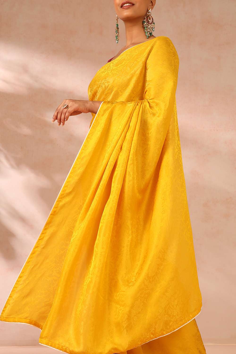Yellow Woven Viscose Luxe Saree image number null