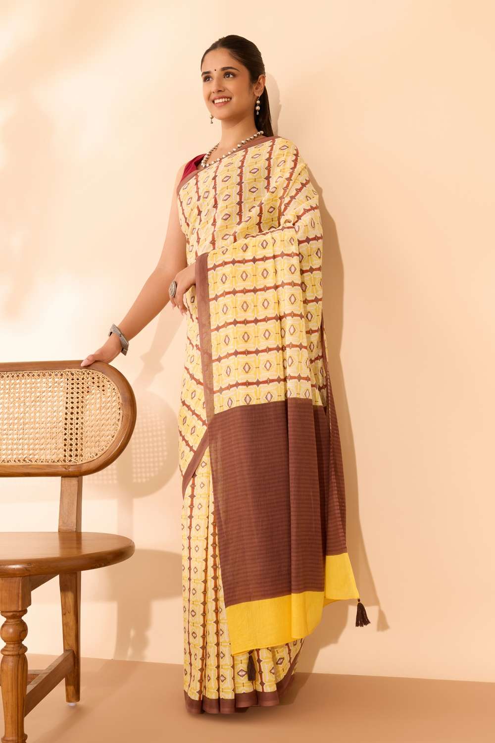 Yellow Screen Printed Bengal Mulmul Saree image number null