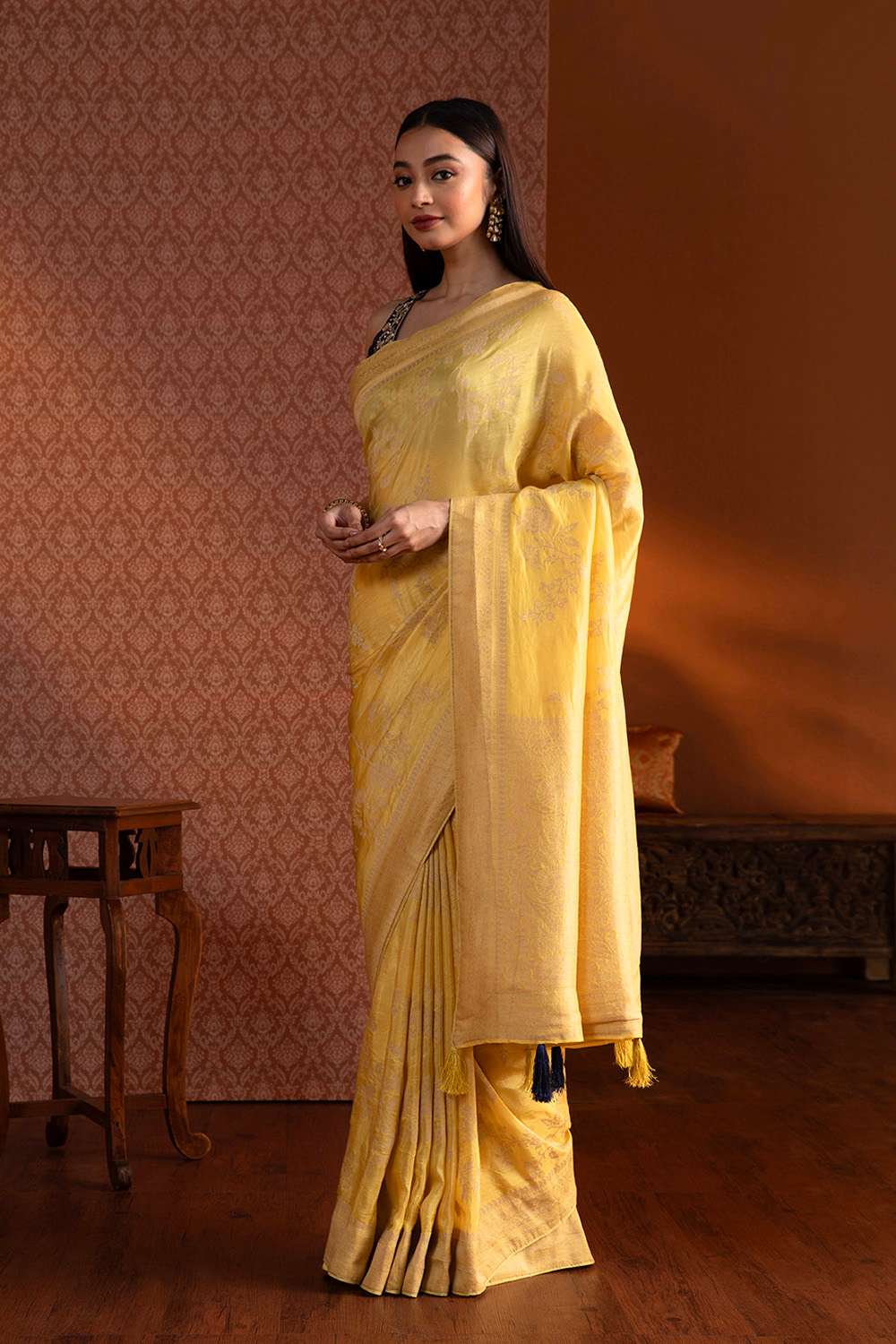 Yellow Woven Luxe Saree image number null