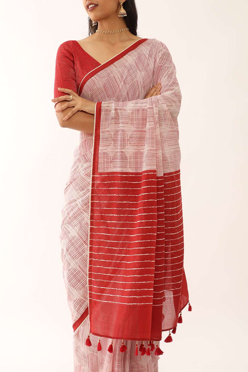 Off White Screen Printed Pure Cotton Saree image number null