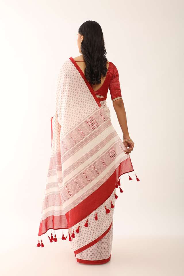 Off White Screen Printed Pure Cotton Saree thumbnail image number null