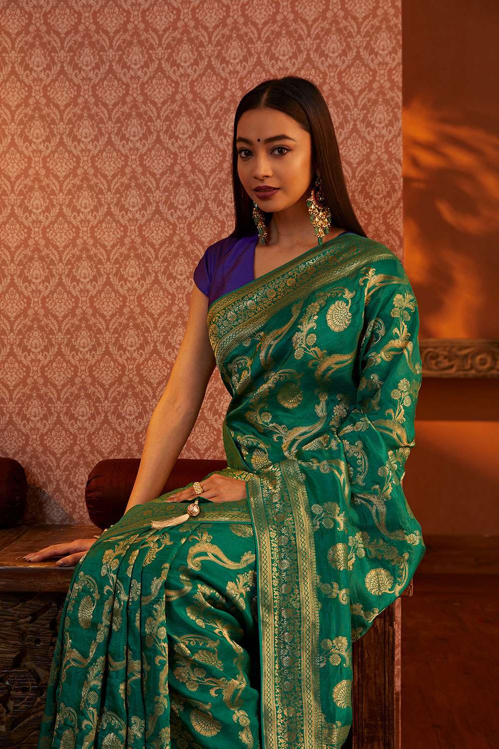 Green Woven Luxe Saree image number null