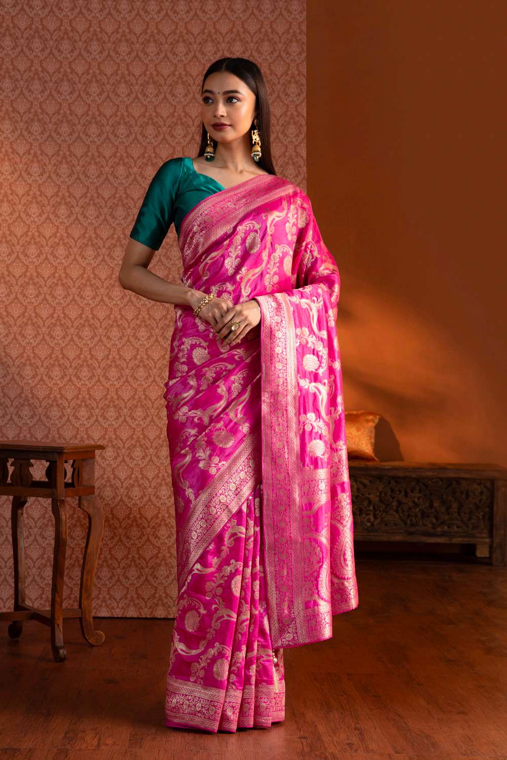 Pink Woven Luxe Saree image number null