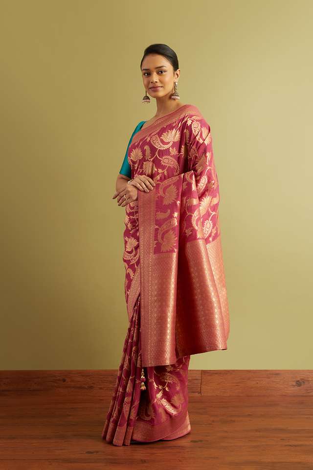 Maroon Woven Viscose Luxe Saree thumbnail image number null