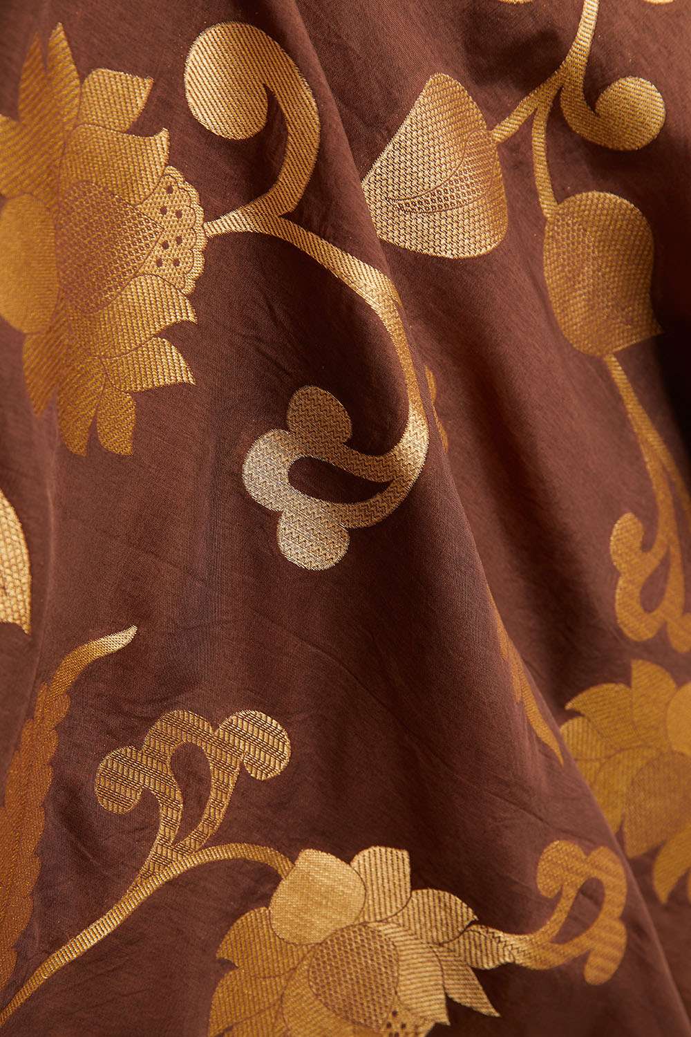 Brown Woven Viscose Luxe Saree image number null