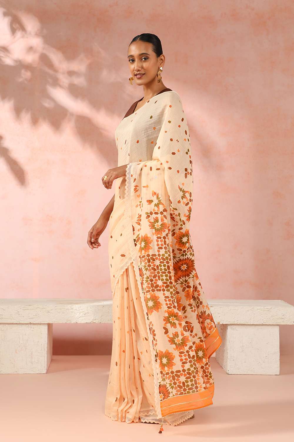 Cream Contemporary Pure Silk Cotton Digital Printed Saree image number null