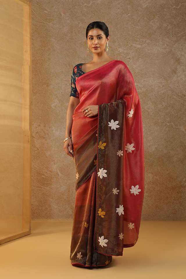 Pink Viscose Tissue Hand Painted Saree thumbnail image number null