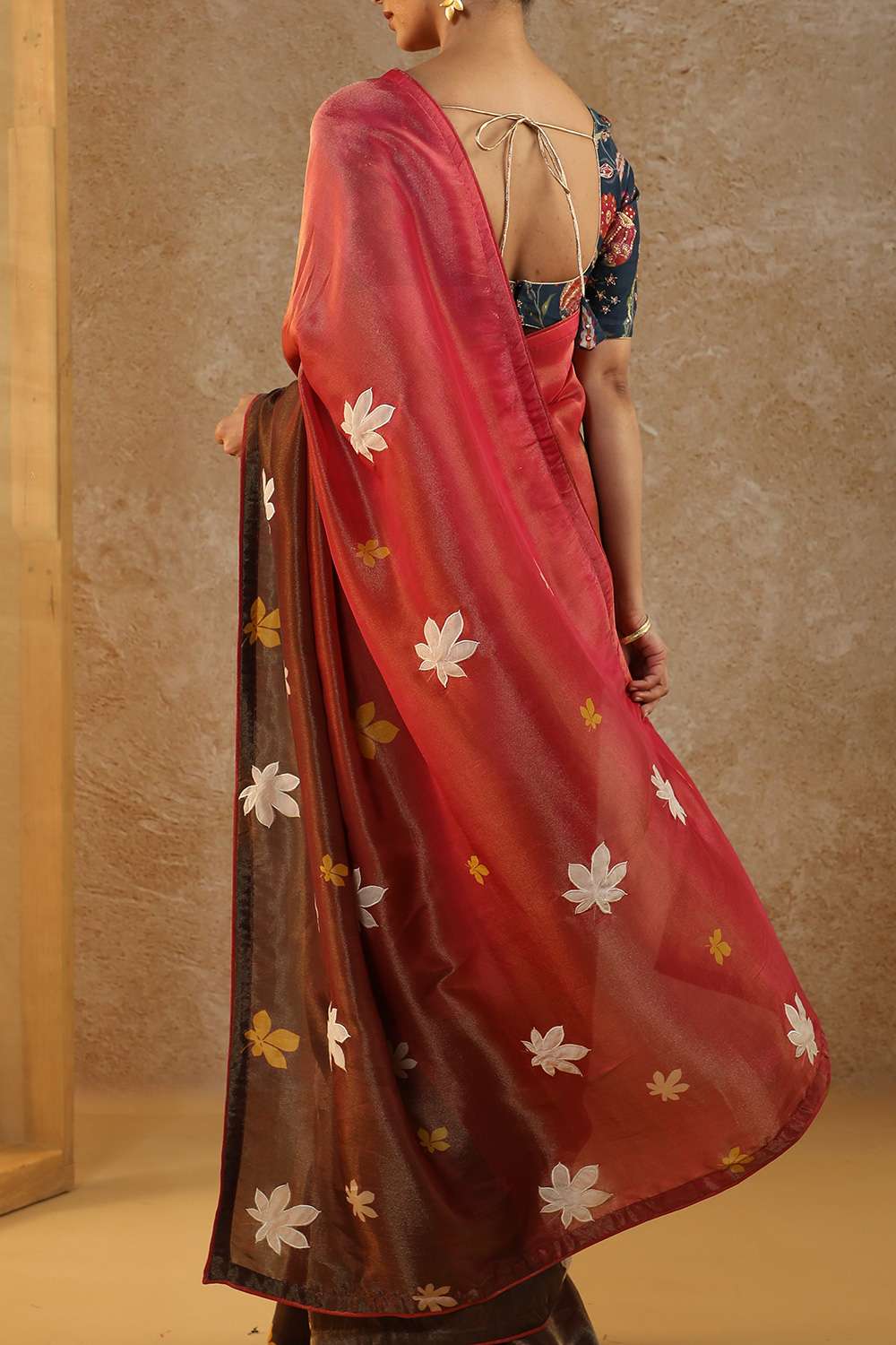 Pink Viscose Tissue Hand Painted Saree image number null