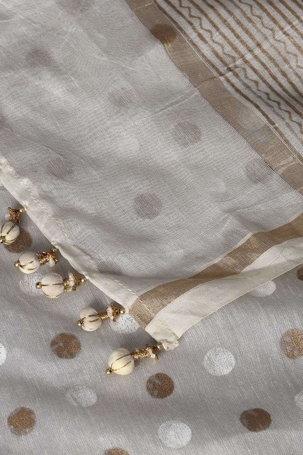 Off White Pure Silk Cotton Hand Printed Saree image number null