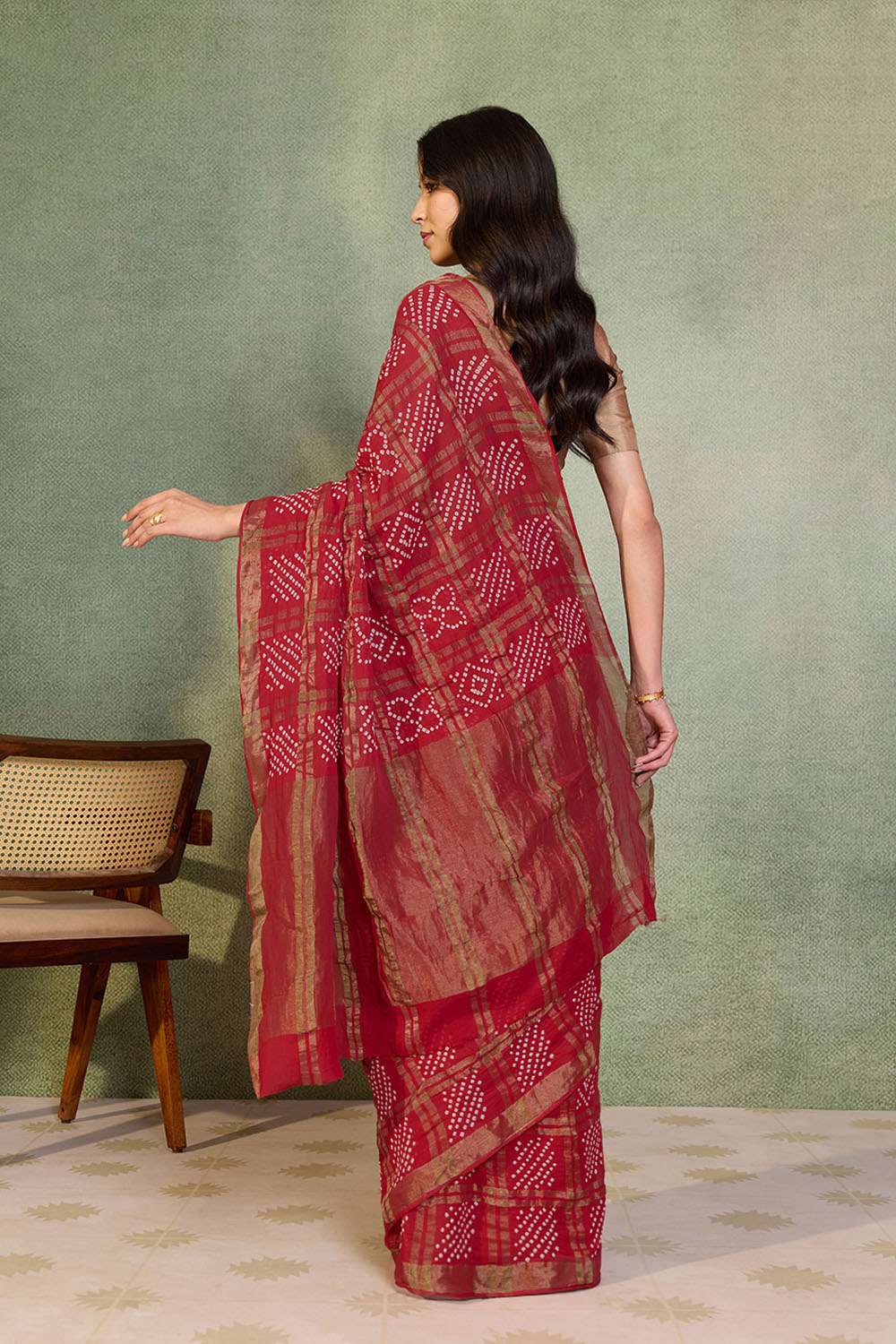Pink Tie & Dye Bandhni Pure Cotton Gujarat Saree image number null