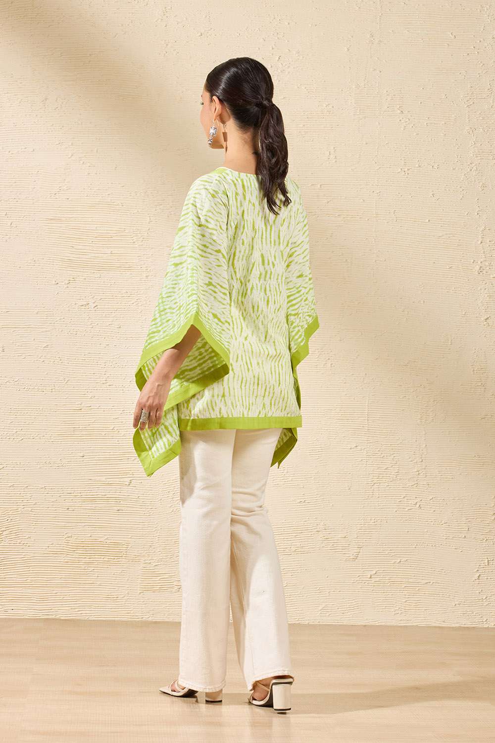 Light Green Pure Cotton Tie and Dye Shibori Short Top image number null