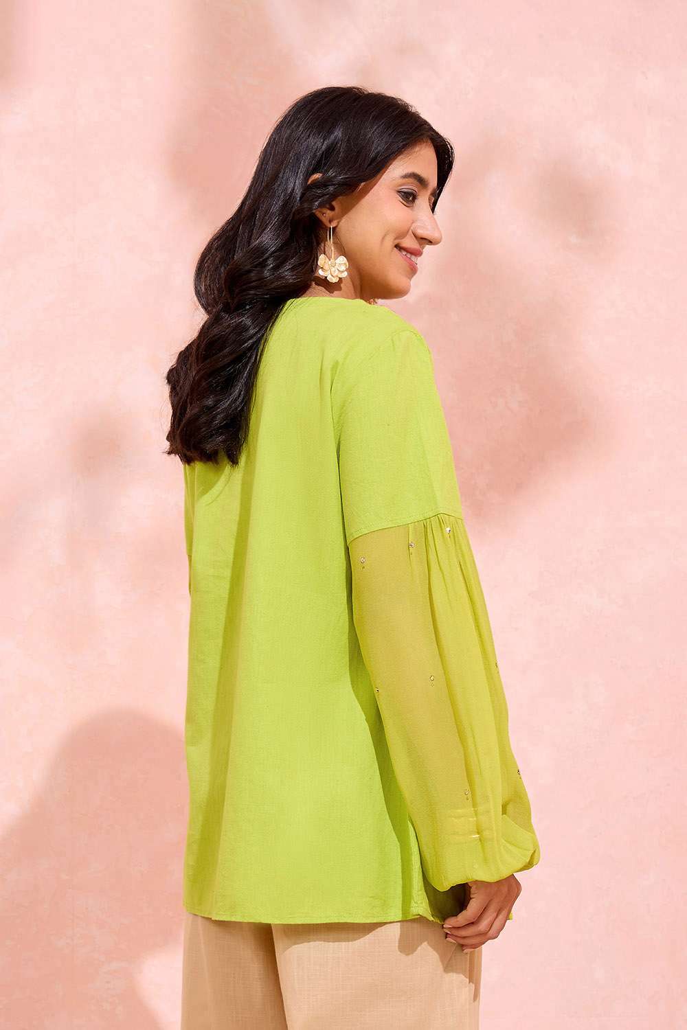 Green Pure Cotton Linen Embroidered Short Top image number null