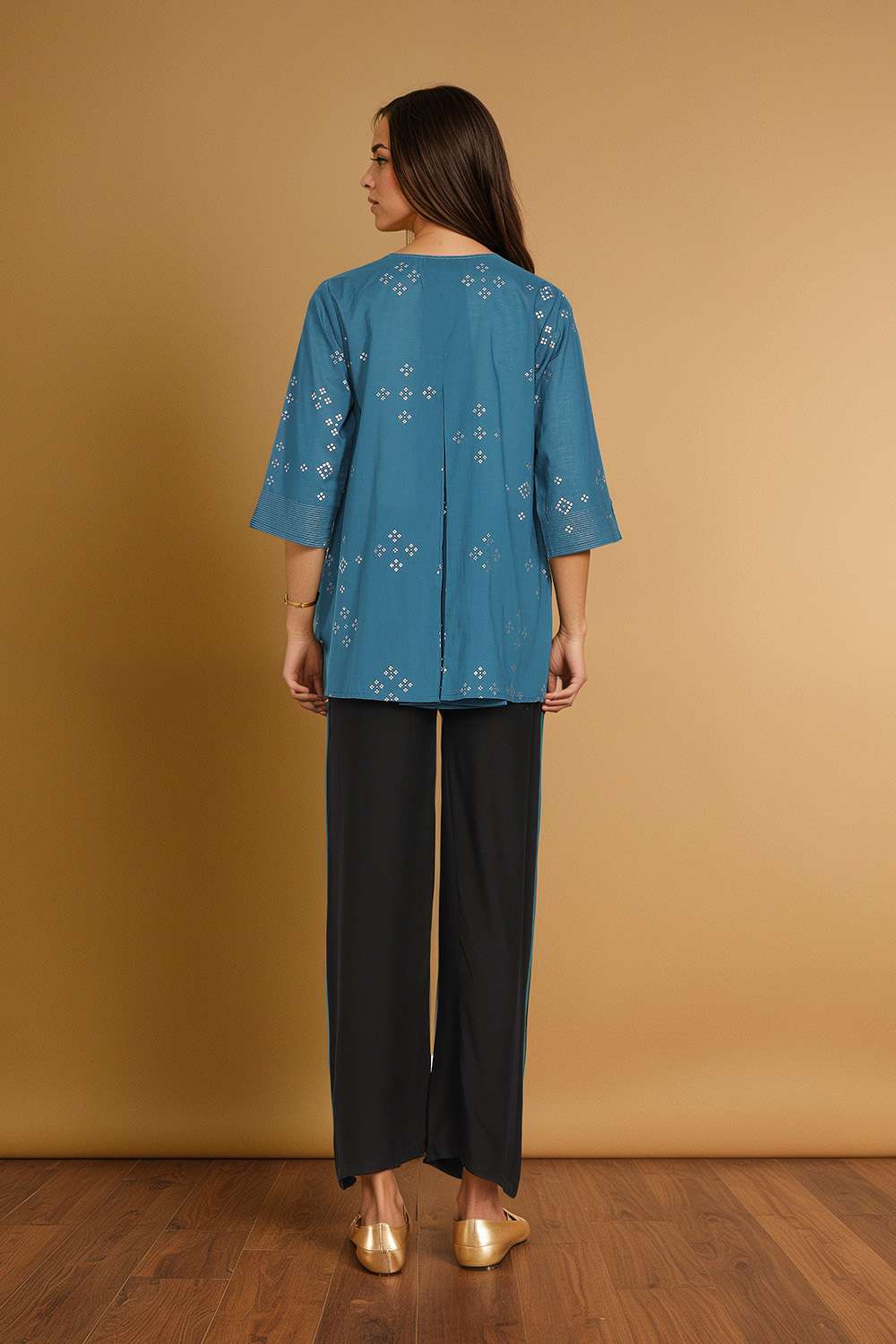 Blue Screen Printed Pure Cotton Short Top image number null