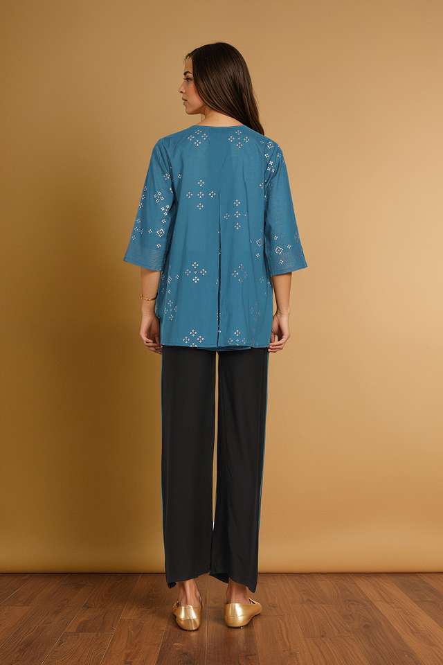 Blue Screen Printed Pure Cotton Short Top thumbnail image number null