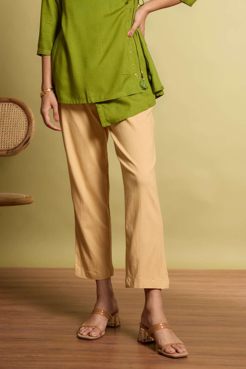 Beige Woven Viscose Trouser image number null